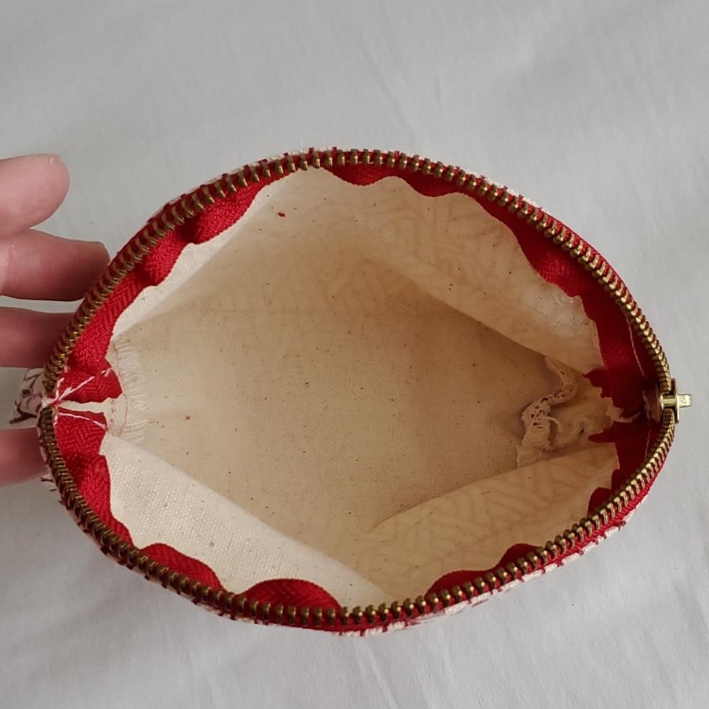 FEED Red Coin Zippered Purse - Picture 4 of 5